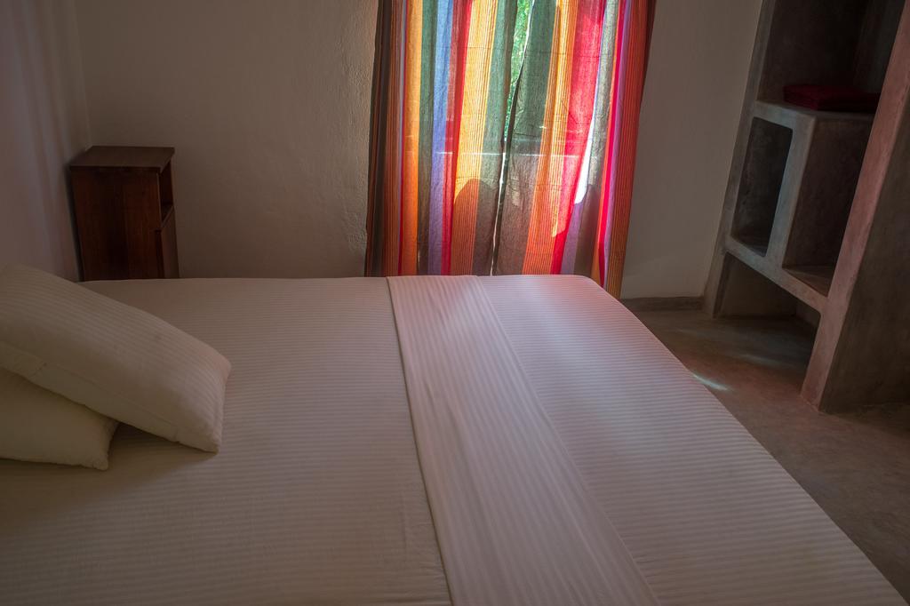 Sinharaja Hostel Deniyaya Habitación foto